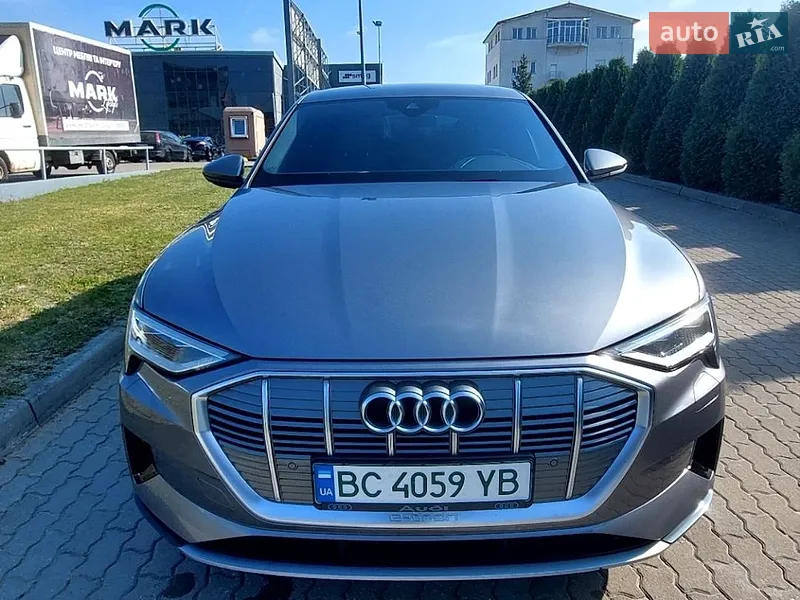 Audi e-tron