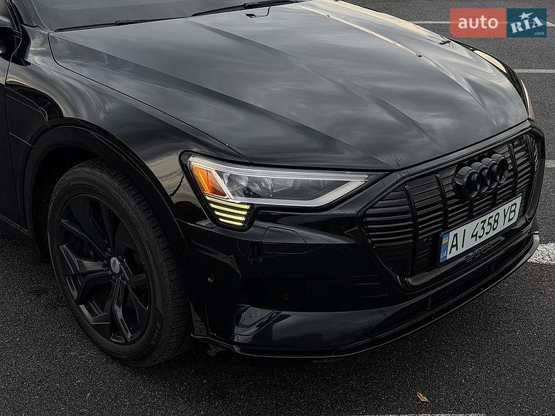 Внедорожник / Кроссовер Audi e-tron 2019 в Харькове