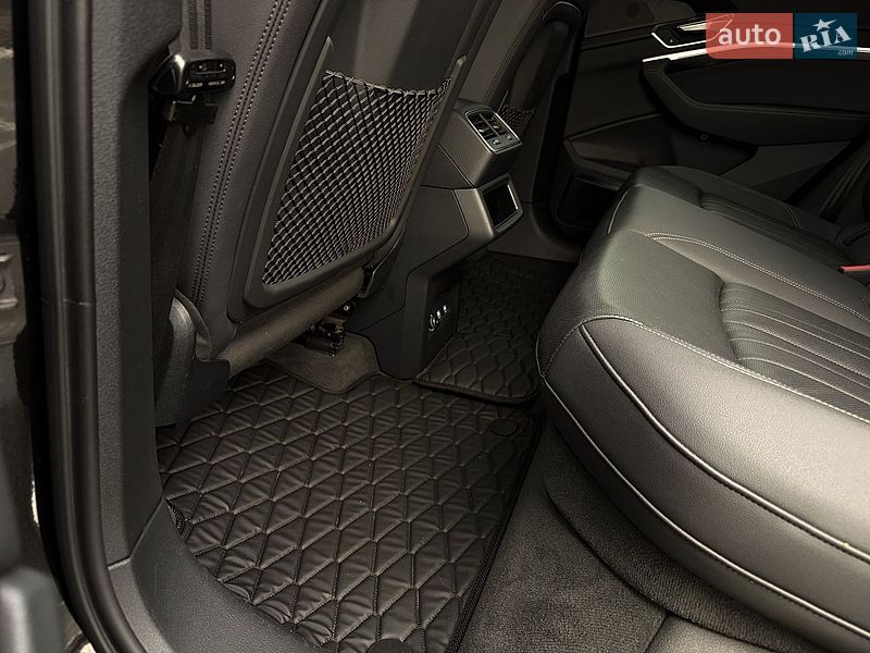 Внедорожник / Кроссовер Audi e-tron 2019 в Харькове