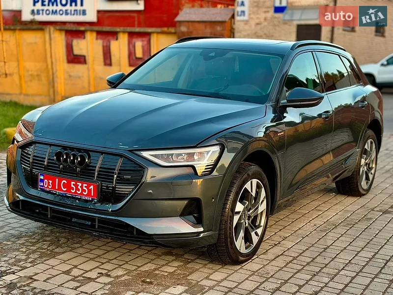 Audi e-tron
