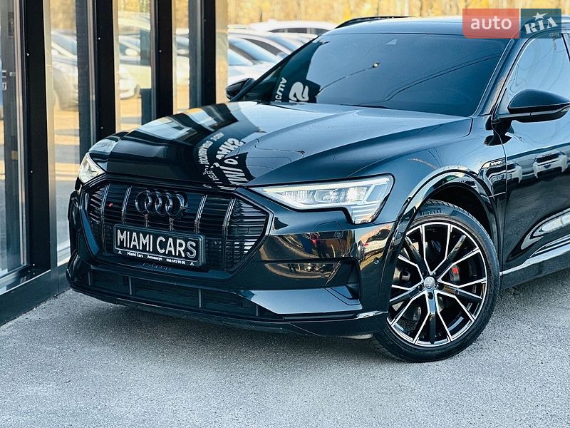 Позашляховик / Кросовер Audi e-tron 2019 в Харкові
