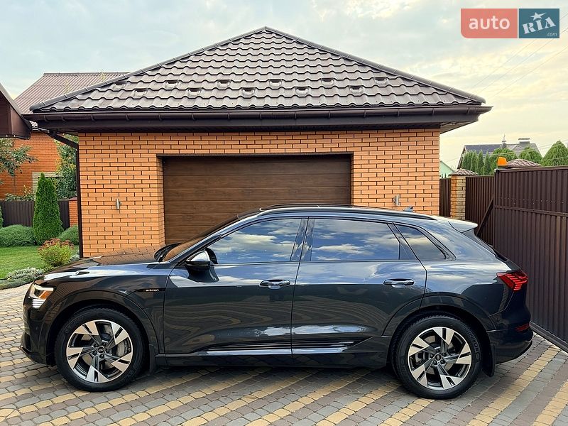 Позашляховик / Кросовер Audi e-tron 2022 в Вінниці фото 3 Позашляховик / Кросовер Audi e-tron 2022 в Вінниці