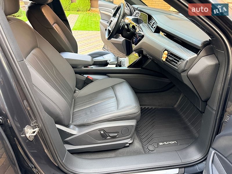 Позашляховик / Кросовер Audi e-tron 2022 в Вінниці фото 15 Позашляховик / Кросовер Audi e-tron 2022 в Вінниці