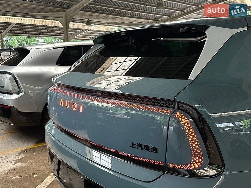 Внедорожник / Кроссовер Audi E7X 2026 в Киеве