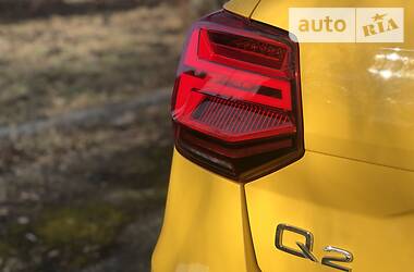Позашляховик / Кросовер Audi Q2 2017 в 