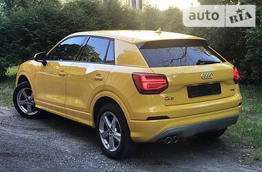 Позашляховик / Кросовер Audi Q2 2017 в 