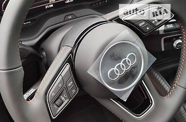 Позашляховик / Кросовер Audi Q2 2022 в 