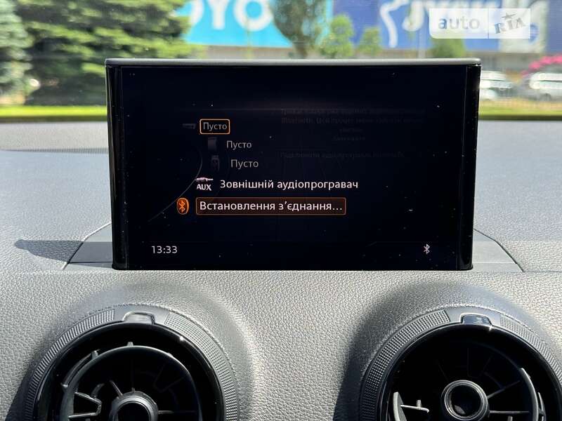 Позашляховик / Кросовер Audi Q2 2017 в Києві