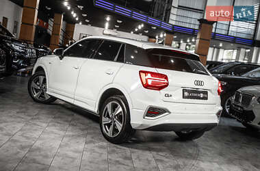 Внедорожник / Кроссовер Audi Q2 2022 в 