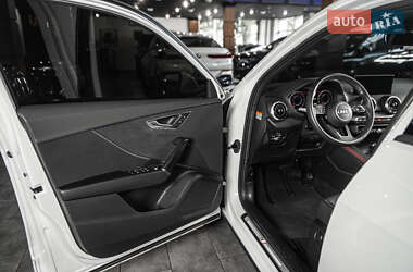 Внедорожник / Кроссовер Audi Q2 2022 в 