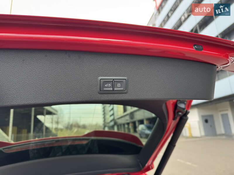 Позашляховик / Кросовер Audi Q2 2018 в Києві