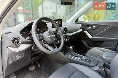 Позашляховик / Кросовер Audi Q2 2023 в 