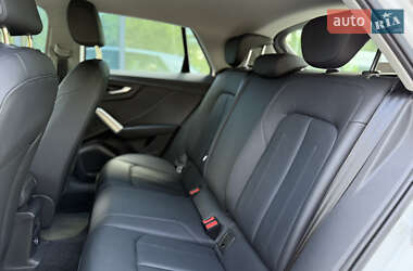 Позашляховик / Кросовер Audi Q2 2023 в 