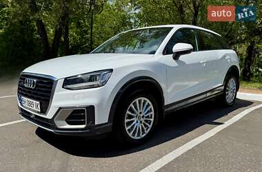 Внедорожник / Кроссовер Audi Q2 2017 в 