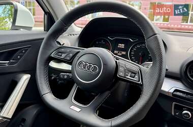 Внедорожник / Кроссовер Audi Q2 2017 в 