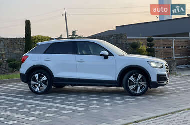 Внедорожник / Кроссовер Audi Q2 2017 в 