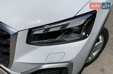 Внедорожник / Кроссовер Audi Q2 2023 в 