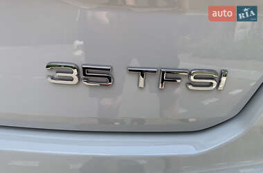 Внедорожник / Кроссовер Audi Q2 2023 в 