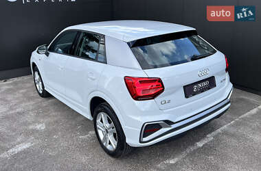 Позашляховик / Кросовер Audi Q2 2023 в 