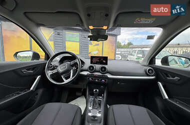 Внедорожник / Кроссовер Audi Q2 2020 в 