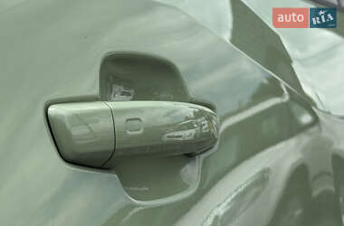 Внедорожник / Кроссовер Audi Q2 2020 в 