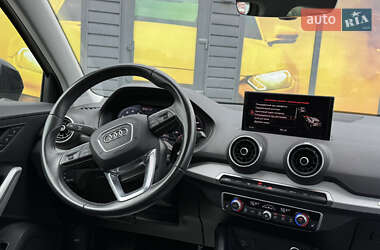 Внедорожник / Кроссовер Audi Q2 2020 в 