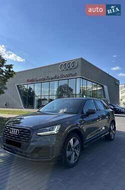 Внедорожник / Кроссовер Audi Q2 2017 в 