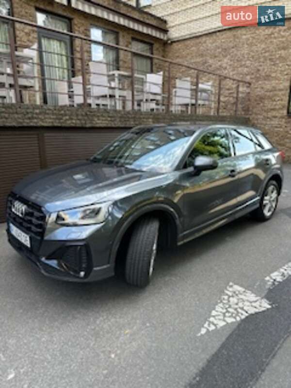 Внедорожник / Кроссовер Audi Q2 2021 в Киеве