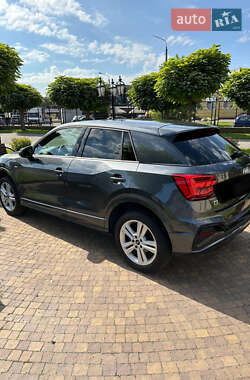 Позашляховик / Кросовер Audi Q2 2021 в 