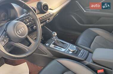 Позашляховик / Кросовер Audi Q2 2019 в 