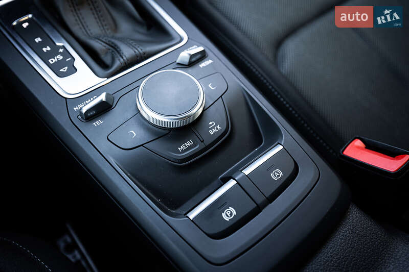 Позашляховик / Кросовер Audi Q2 2019 в Києві