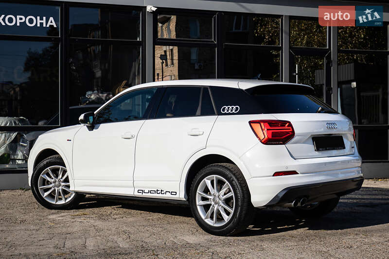 Позашляховик / Кросовер Audi Q2 2019 в Києві