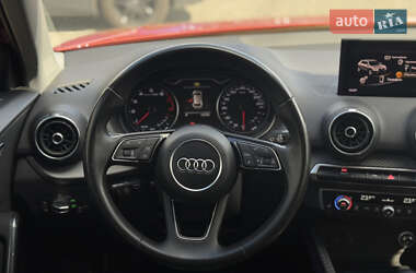 Внедорожник / Кроссовер Audi Q2 2016 в 