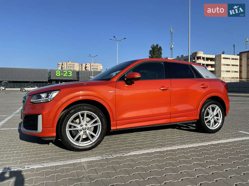 Позашляховик / Кросовер Audi Q2 2016 в Києві фото 5 Позашляховик / Кросовер Audi Q2 2016 в Києві
