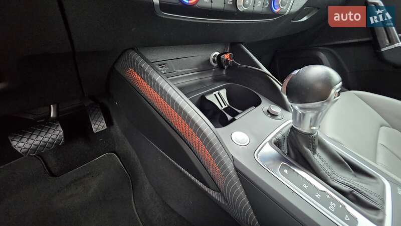 Позашляховик / Кросовер Audi Q2 2017 в Софіївській Борщагівці