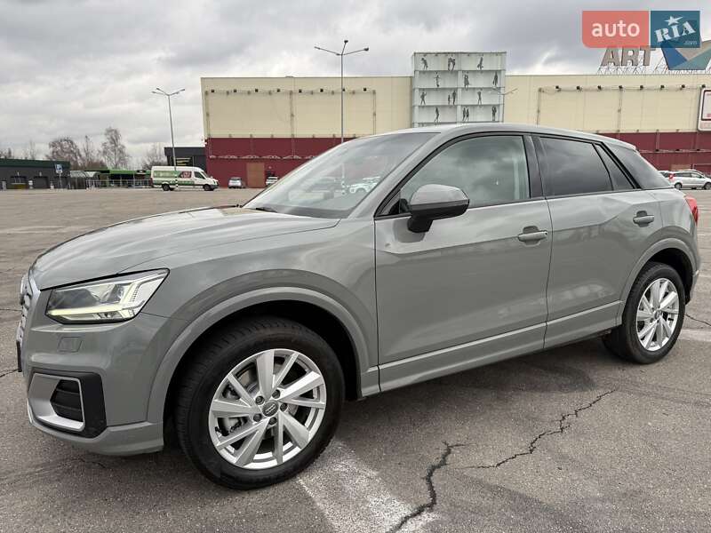 Позашляховик / Кросовер Audi Q2 2018 в Києві