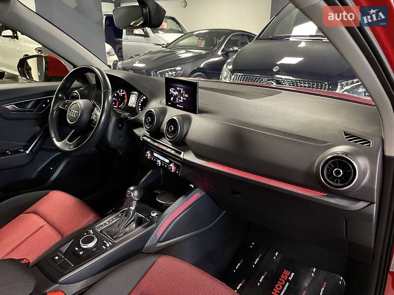 Позашляховик / Кросовер Audi Q2 2018 в Львові