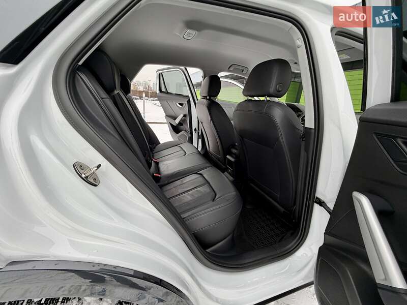 Внедорожник / Кроссовер Audi Q2 2023 в Киеве