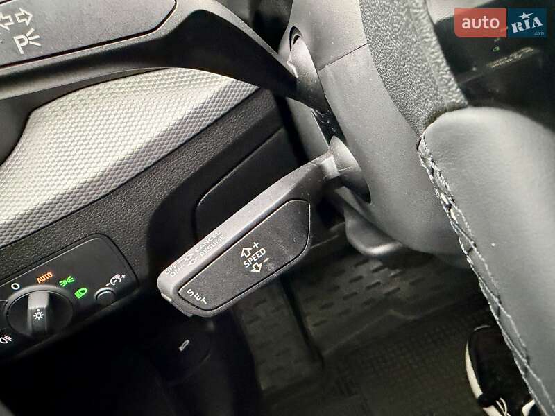 Внедорожник / Кроссовер Audi Q2 2023 в Киеве