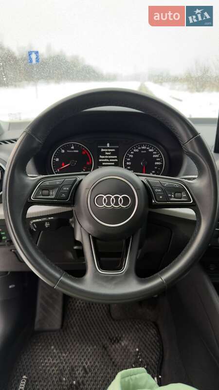 Позашляховик / Кросовер Audi Q2 2021 в Львові
