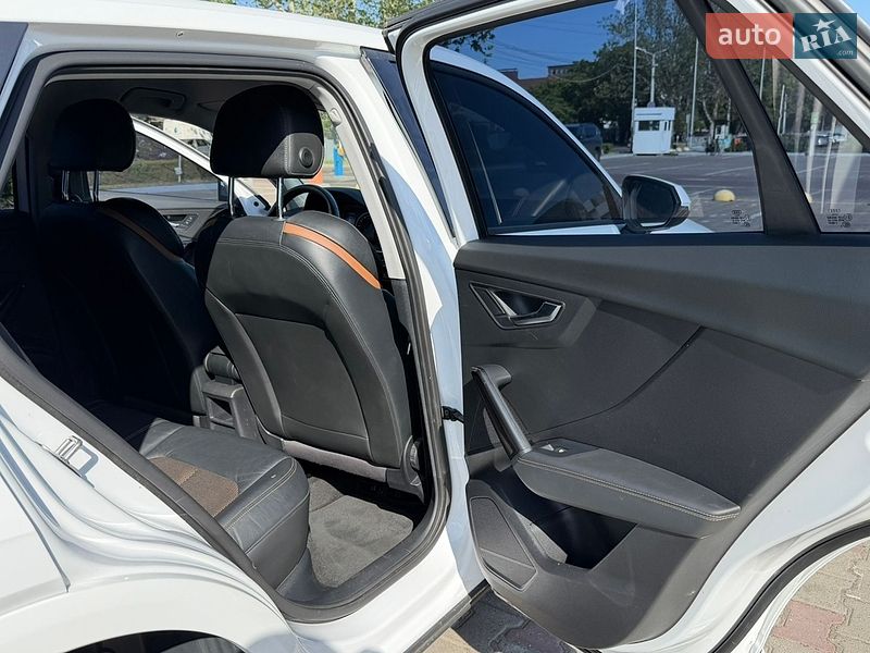 Внедорожник / Кроссовер Audi Q2 2017 в Одессе