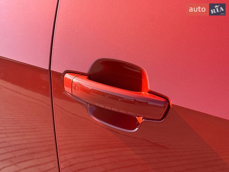 Внедорожник / Кроссовер Audi Q2 2016 в Мукачево