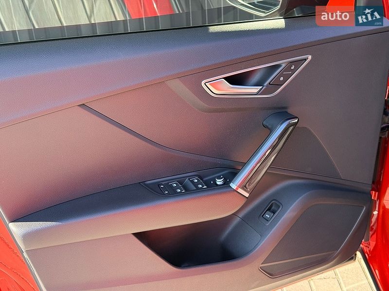 Внедорожник / Кроссовер Audi Q2 2016 в Мукачево