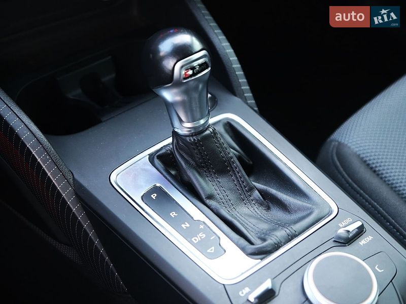 Внедорожник / Кроссовер Audi Q2 2016 в Киеве