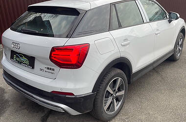 Внедорожник / Кроссовер Audi Q2L e-tron 2021 в 