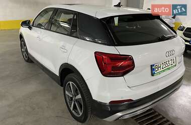 Внедорожник / Кроссовер Audi Q2L e-tron 2021 в 