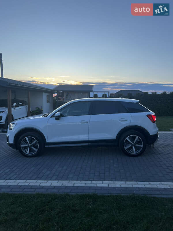 Позашляховик / Кросовер Audi Q2L e-tron 2021 в Тернополі