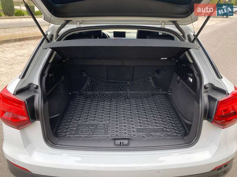 Позашляховик / Кросовер Audi Q2L e-tron 2021 в Дніпрі