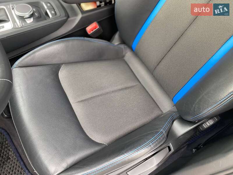Позашляховик / Кросовер Audi Q2L e-tron 2021 в Дніпрі