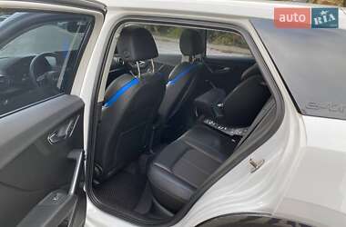 Внедорожник / Кроссовер Audi Q2L e-tron 2021 в 